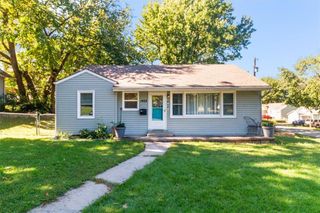 1422 N Spring Street, Independence, MO 64050