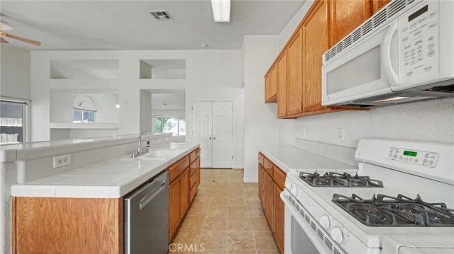 2204 W Sweet Water Court, Merced, CA 95348