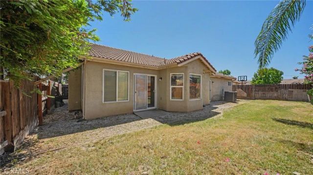 2204 W Sweet Water Court, Merced, CA 95348