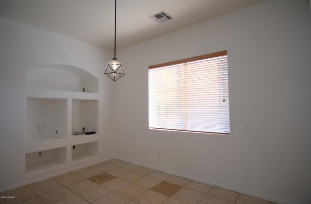 5162 N Contentment Court, Tucson, AZ 85756