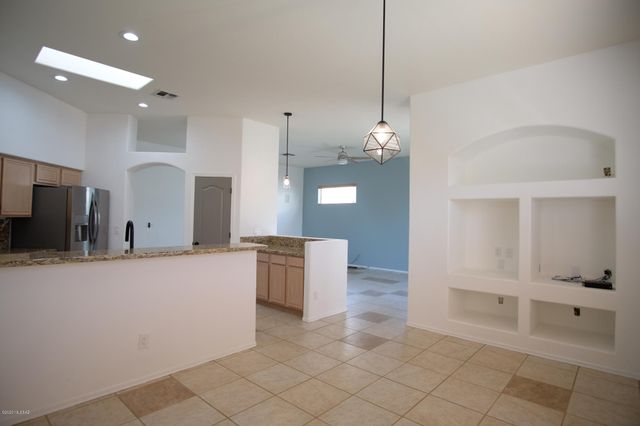 5162 N Contentment Court, Tucson, AZ 85756