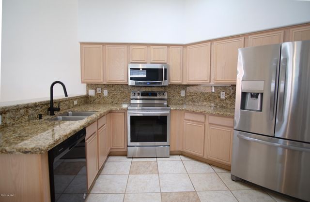 5162 N Contentment Court, Tucson, AZ 85756