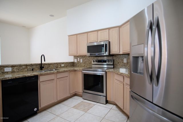 5162 N Contentment Court, Tucson, AZ 85756