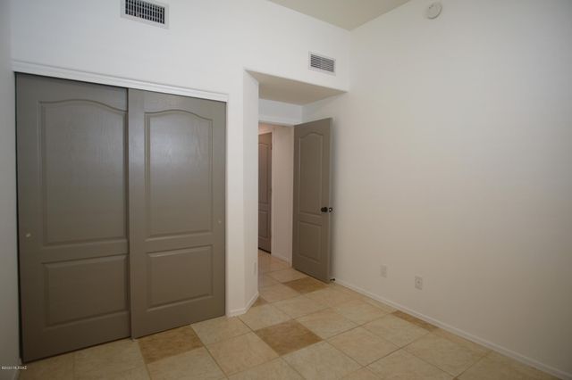 5162 N Contentment Court, Tucson, AZ 85756