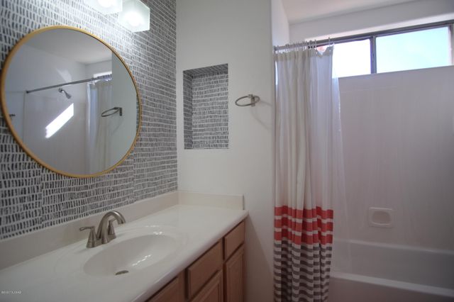 5162 N Contentment Court, Tucson, AZ 85756