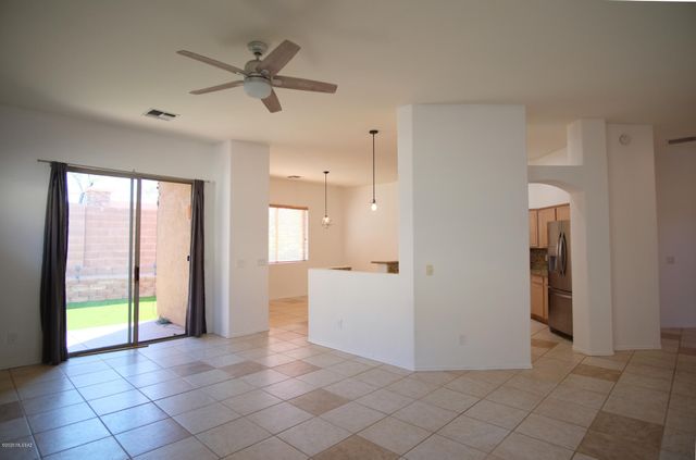 5162 N Contentment Court, Tucson, AZ 85756