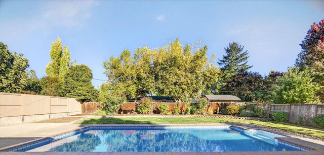 349 Lindero Avenue, Medford, OR 97504