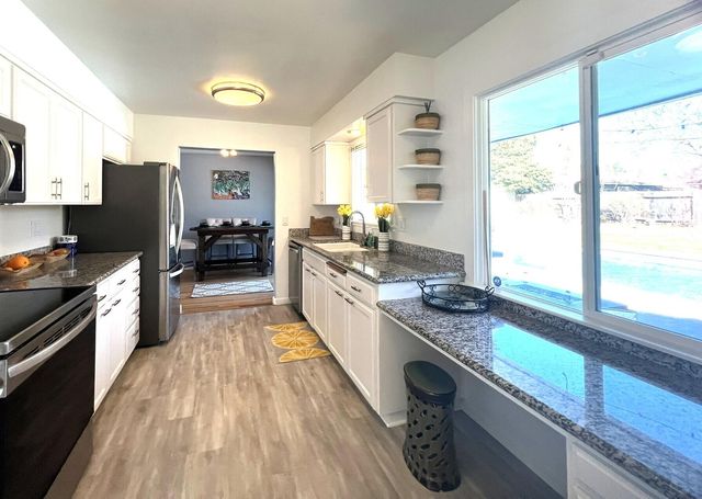 349 Lindero Avenue, Medford, OR 97504