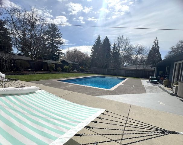 349 Lindero Avenue, Medford, OR 97504