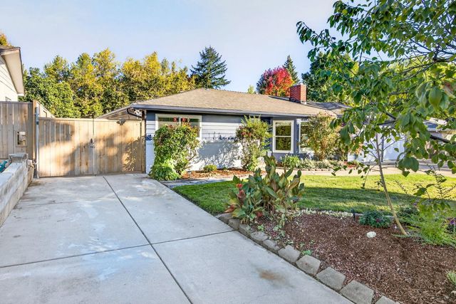 349 Lindero Avenue, Medford, OR 97504