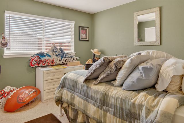 6601 Westrock Drive, Fort Worth, TX 76133