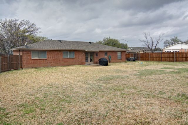 6601 Westrock Drive, Fort Worth, TX 76133