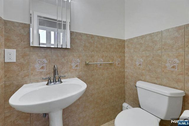 108 Packanack Lake Road, Wayne, NJ 07470