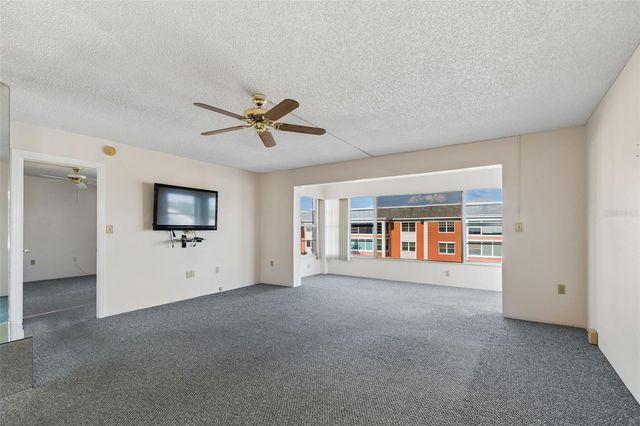 6960 20TH AVENUE N 501, St Petersburg, FL 33710