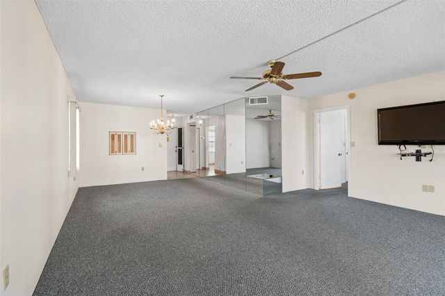 6960 20TH AVENUE N 501, St Petersburg, FL 33710
