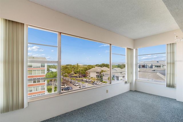 6960 20TH AVENUE N 501, St Petersburg, FL 33710