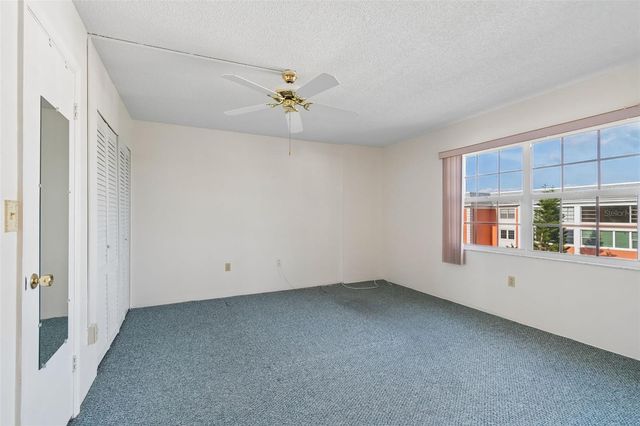 6960 20TH AVENUE N 501, St Petersburg, FL 33710