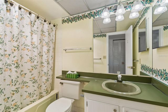 6960 20TH AVENUE N 501, St Petersburg, FL 33710