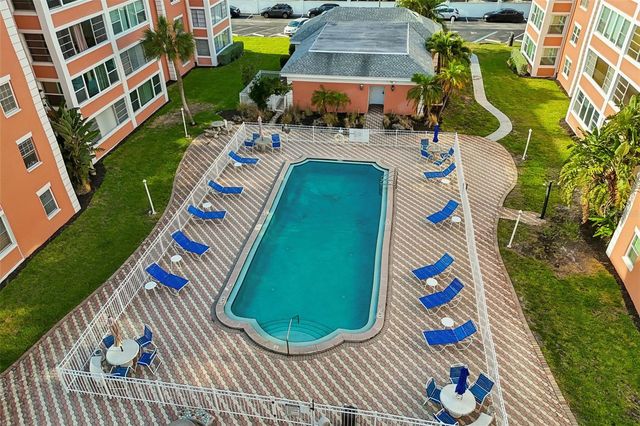 6960 20TH AVENUE N 501, St Petersburg, FL 33710