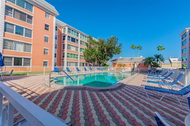 6960 20TH AVENUE N 501, St Petersburg, FL 33710