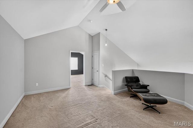 8931 Hilltop Manor Drive, St Louis, MO 63132
