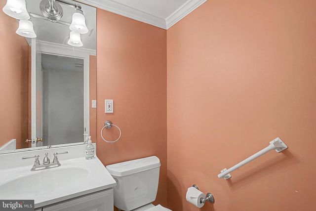 6607 GREY FOX DR, Springfield, VA 22152