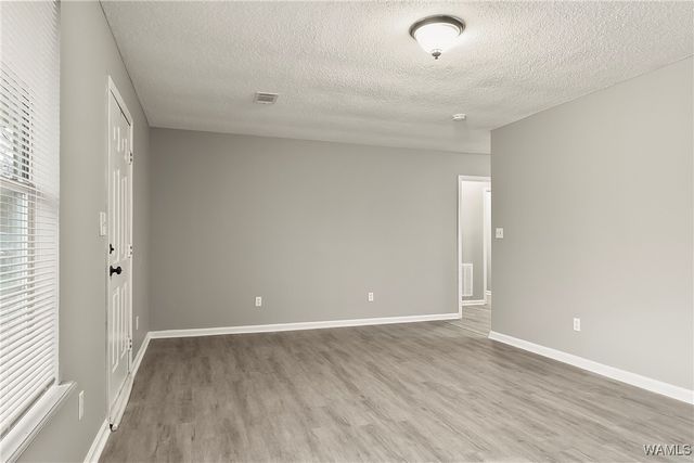 4726 2nd E, Tuscaloosa, AL 35404