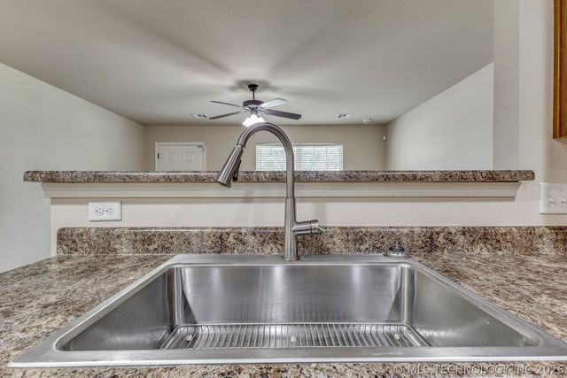 7308 S Gardenia Avenue, Broken Arrow, OK 74011