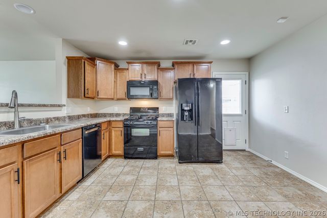 7308 S Gardenia Avenue, Broken Arrow, OK 74011