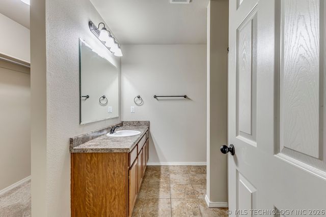 7308 S Gardenia Avenue, Broken Arrow, OK 74011