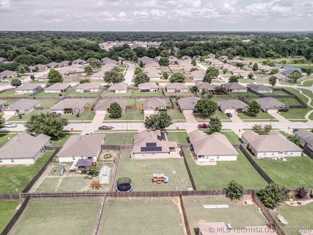 7308 S Gardenia Avenue, Broken Arrow, OK 74011