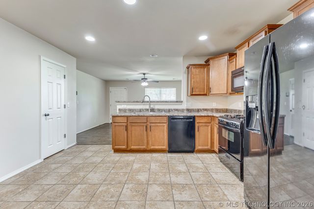 7308 S Gardenia Avenue, Broken Arrow, OK 74011