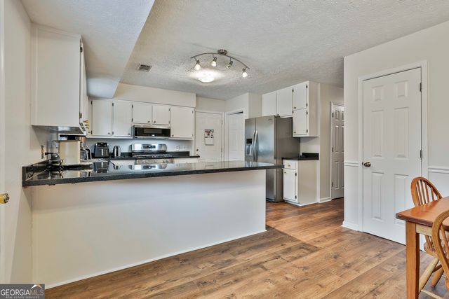 125 Drennan Drive, Fayetteville, GA 30215