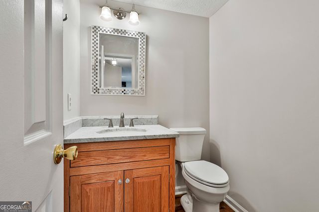 125 Drennan Drive, Fayetteville, GA 30215