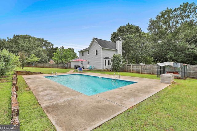 125 Drennan Drive, Fayetteville, GA 30215