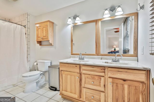 125 Drennan Drive, Fayetteville, GA 30215