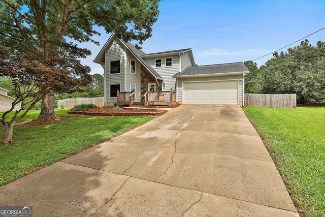 125 Drennan Drive, Fayetteville, GA 30215