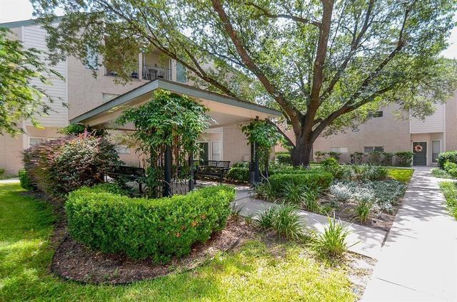 10855 Meadowglen Lane 928, Houston, TX 77042