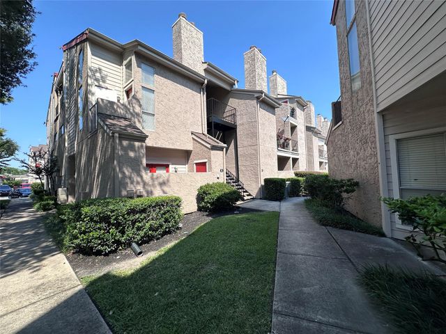 10855 Meadowglen Lane 928, Houston, TX 77042