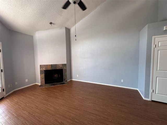 10855 Meadowglen Lane 928, Houston, TX 77042