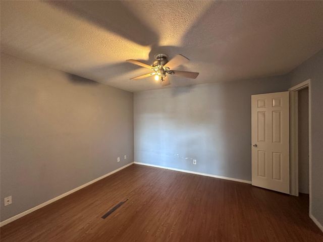 10855 Meadowglen Lane 928, Houston, TX 77042