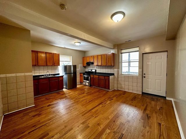 1528 N Avers Avenue 1S, Chicago, IL 60651