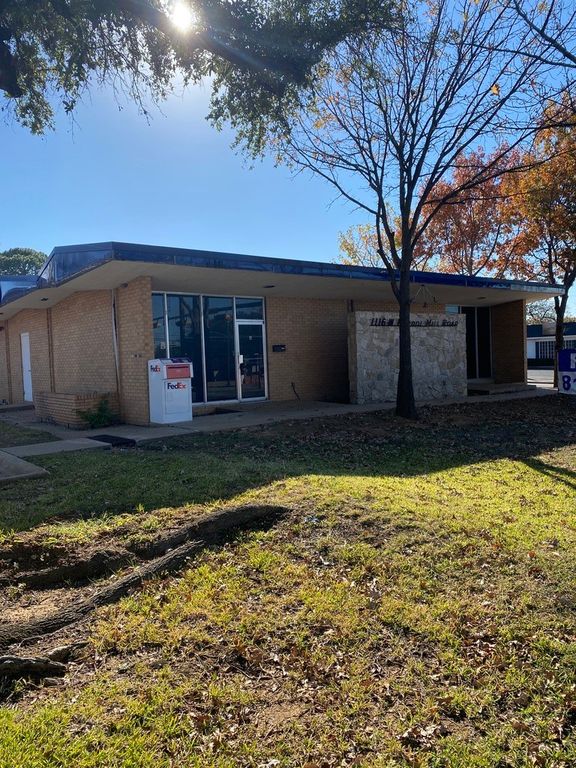 1116 W Randol Mill Road, Arlington, TX 76012