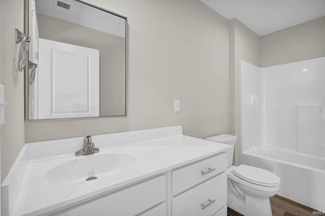 13918 Persimmon Lane, Evansville, IN 47725