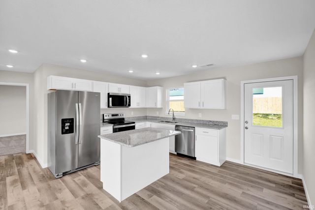 13918 Persimmon Lane, Evansville, IN 47725