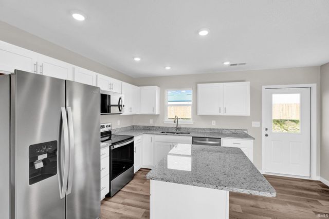 13918 Persimmon Lane, Evansville, IN 47725