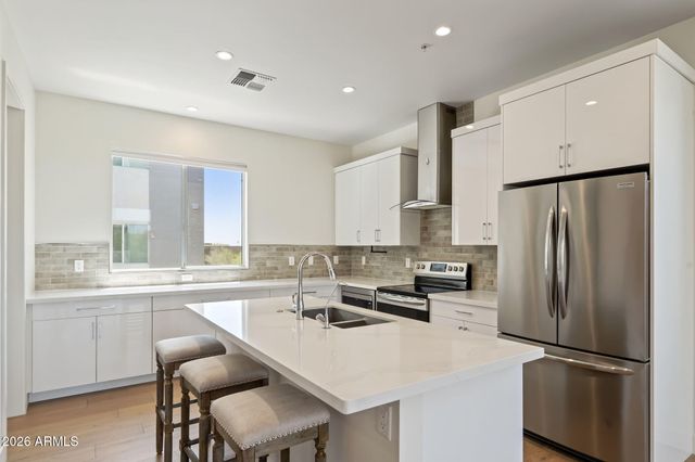 16510 N 92ND Street 1006, Scottsdale, AZ 85260