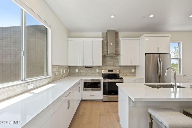 16510 N 92ND Street 1006, Scottsdale, AZ 85260