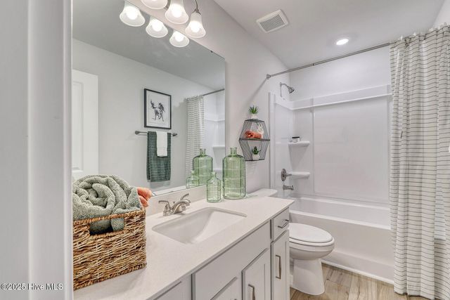 828 Schoolfield Drive, Sneads Ferry, NC 28460