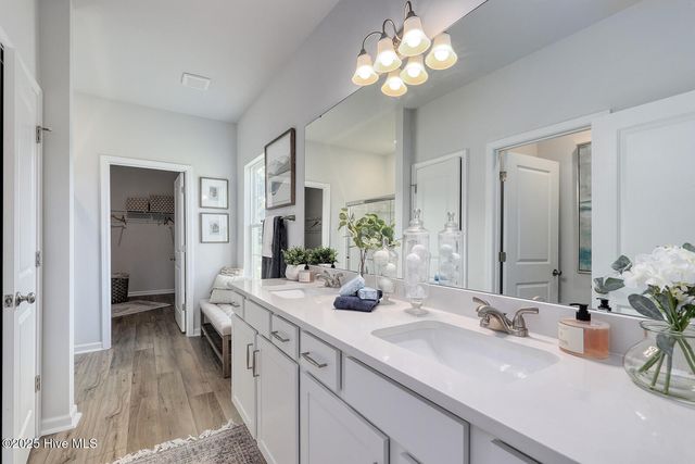 828 Schoolfield Drive, Sneads Ferry, NC 28460